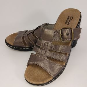 Clarks Lexi Alloy Slide Sandals 26105055